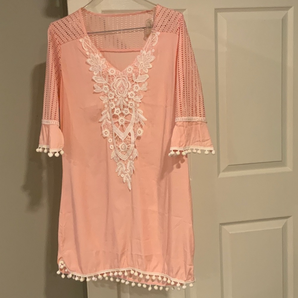 Chic Pink Lace Women's Swim Coverup